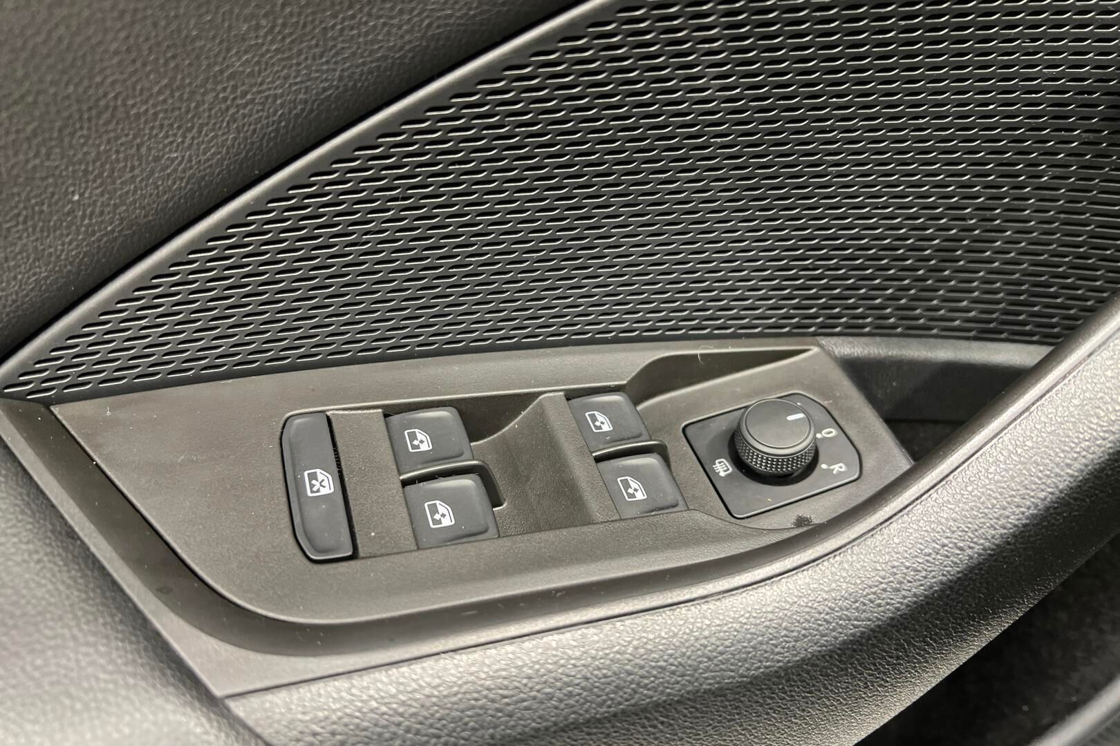 Skoda Octavia iso kuva 5