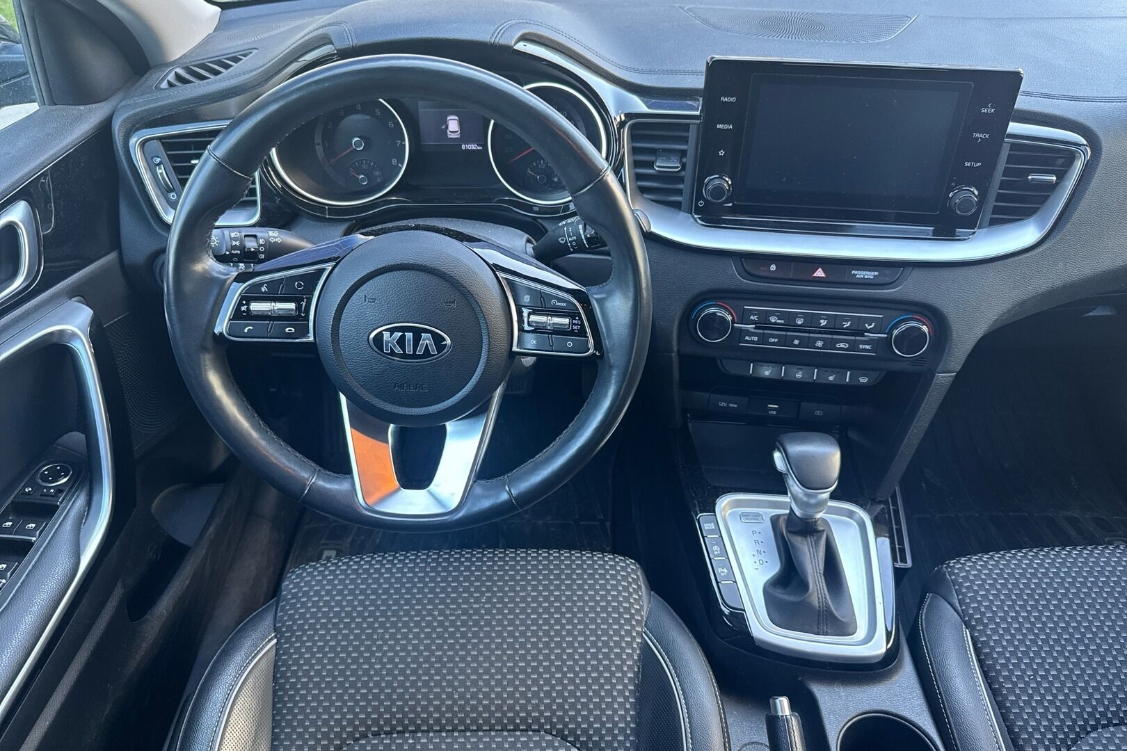 Kia Ceed iso kuva 1