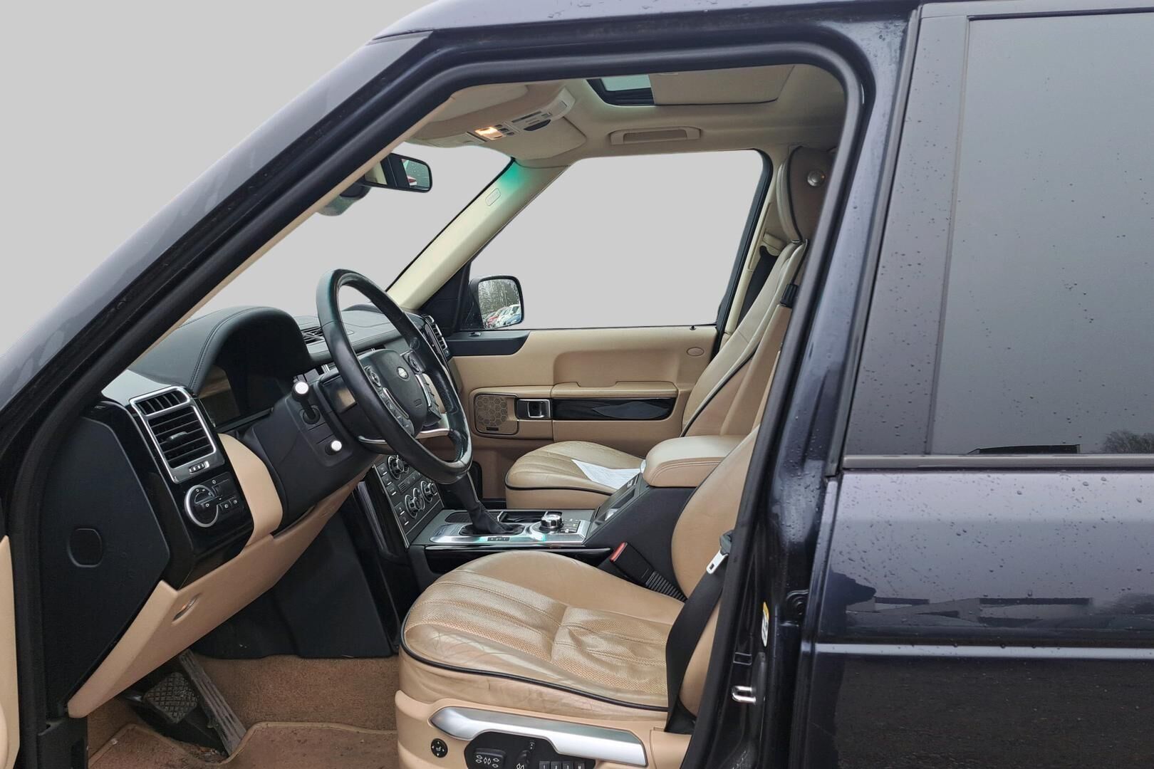 Land Rover Range Rover iso kuva 8