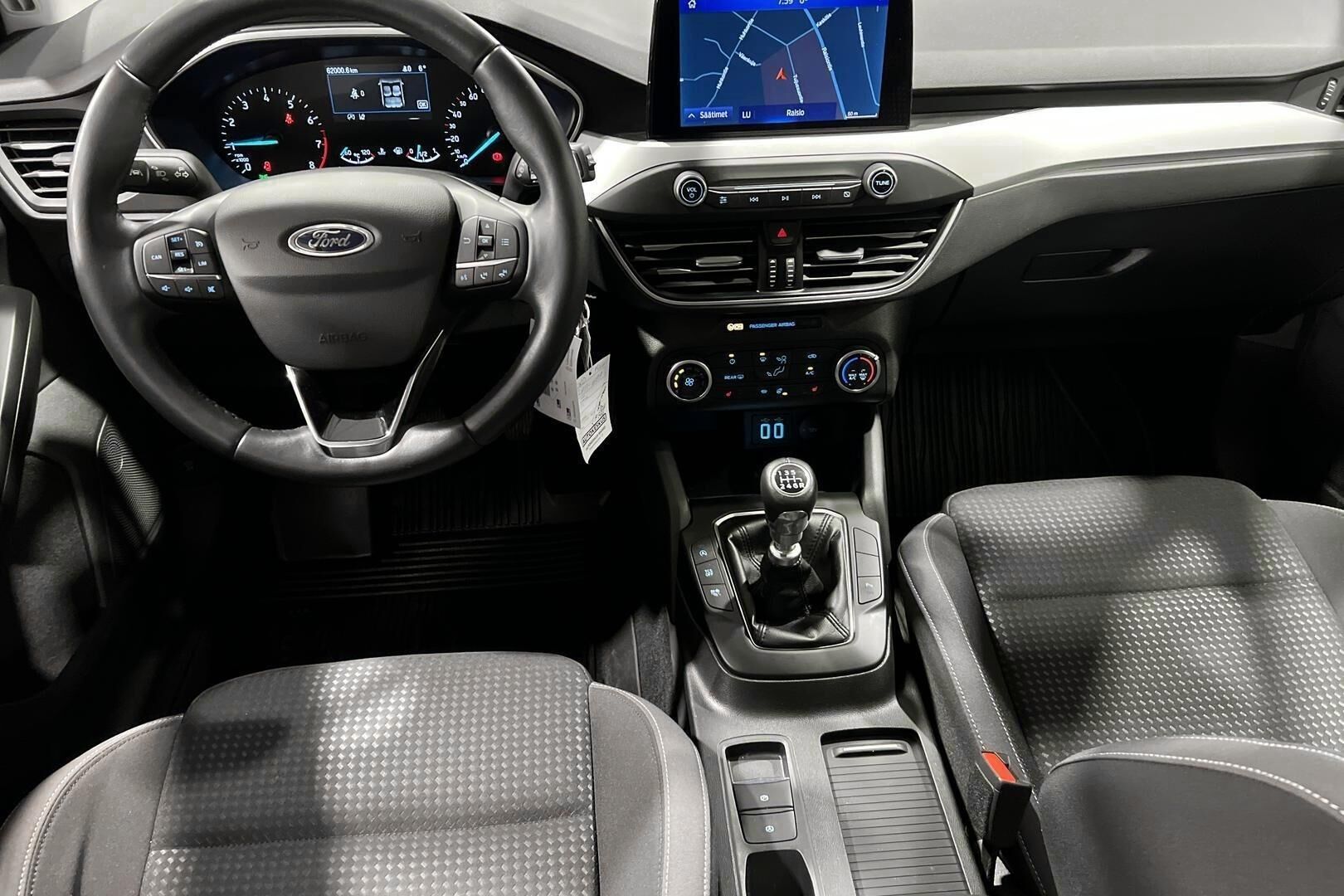 Ford Focus iso kuva 11