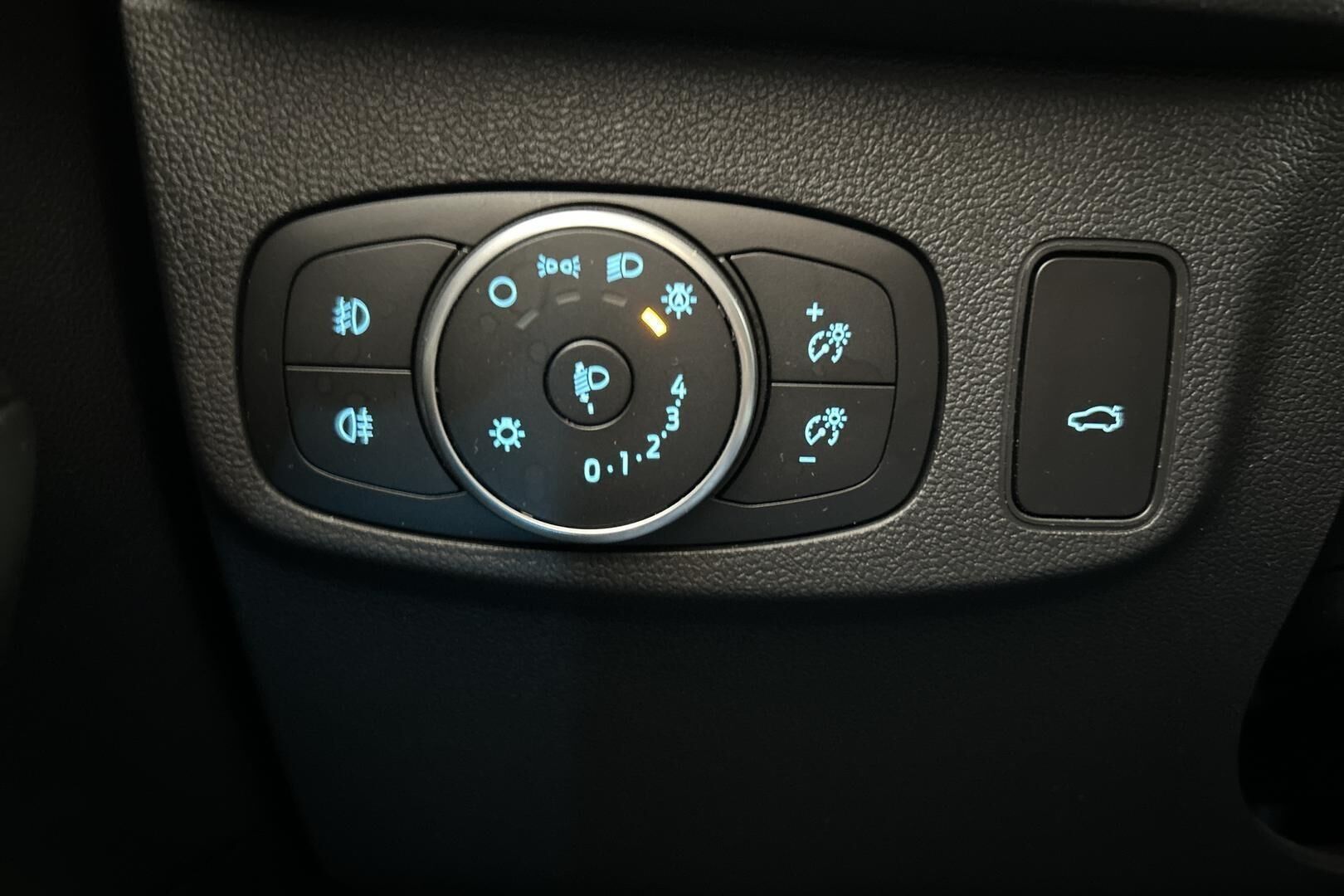 Ford Focus iso kuva 26