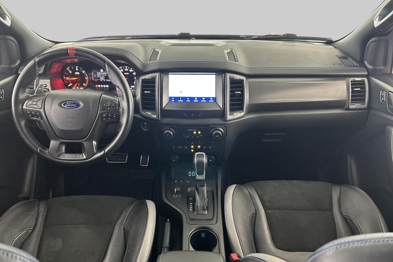 Ford Ranger iso kuva 11