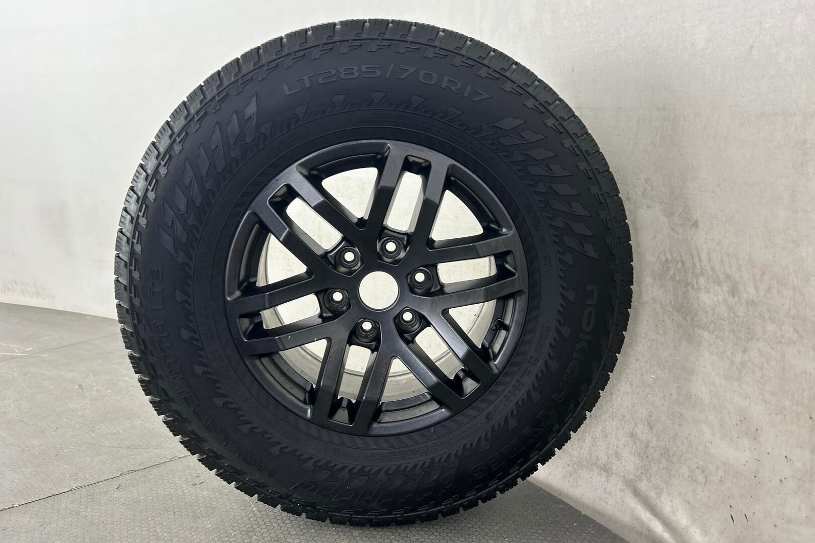 Ford Ranger iso kuva 13