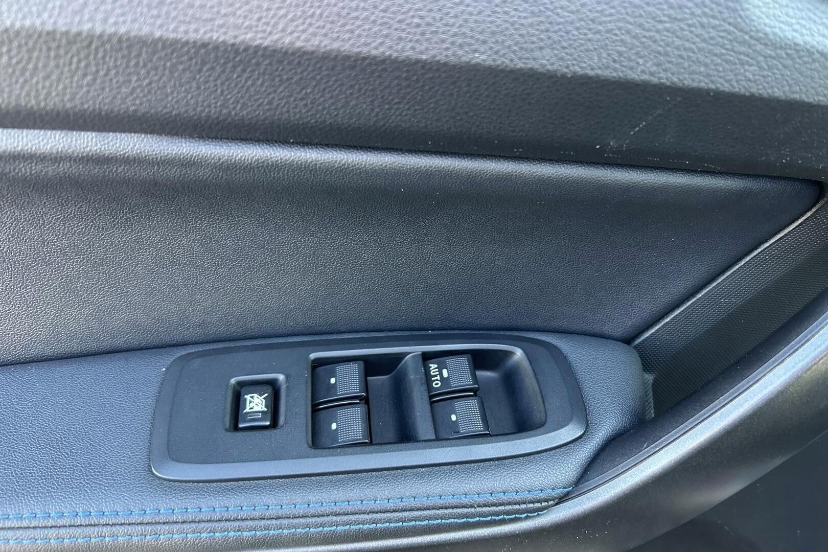 Ford Ranger iso kuva 14