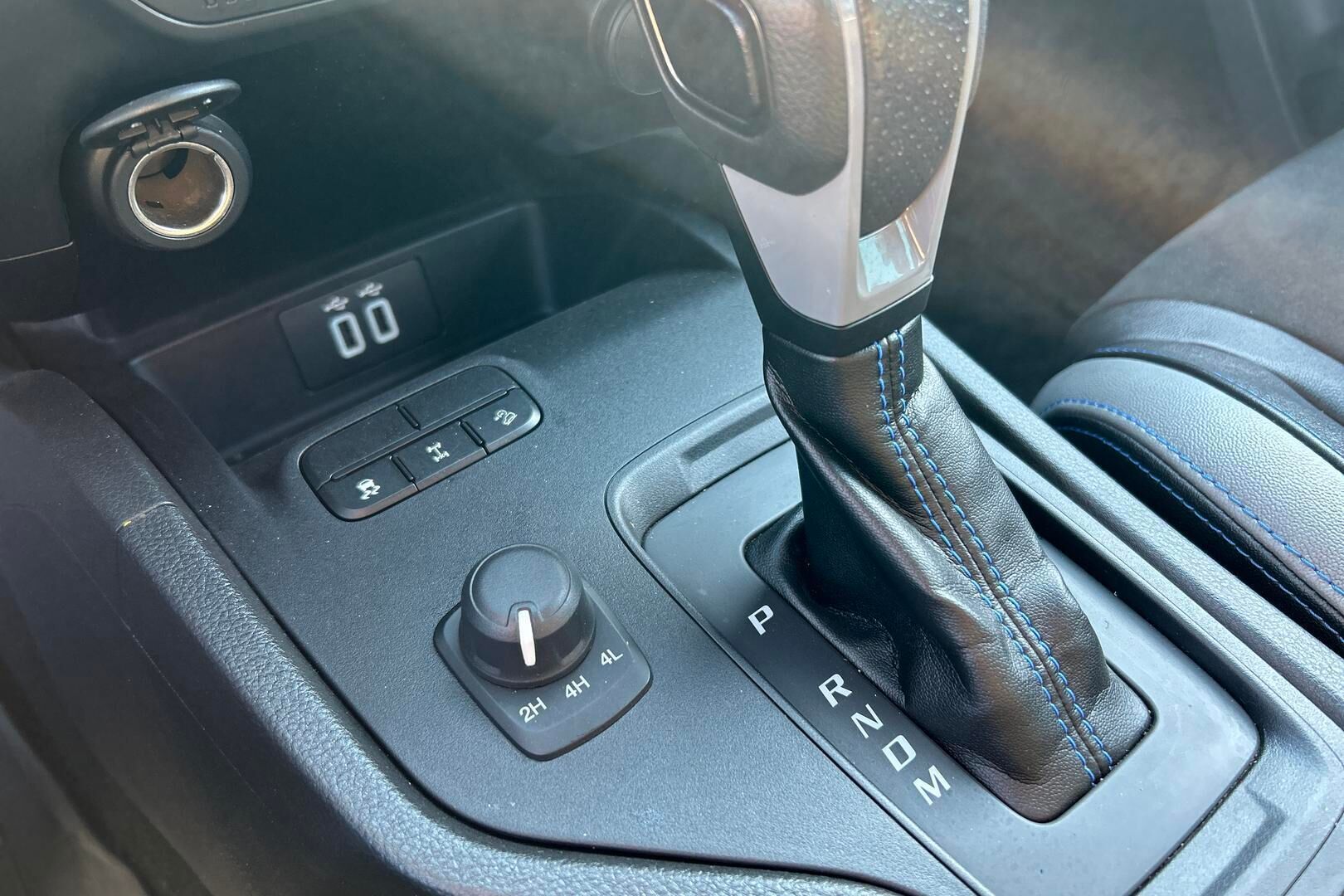 Ford Ranger iso kuva 18