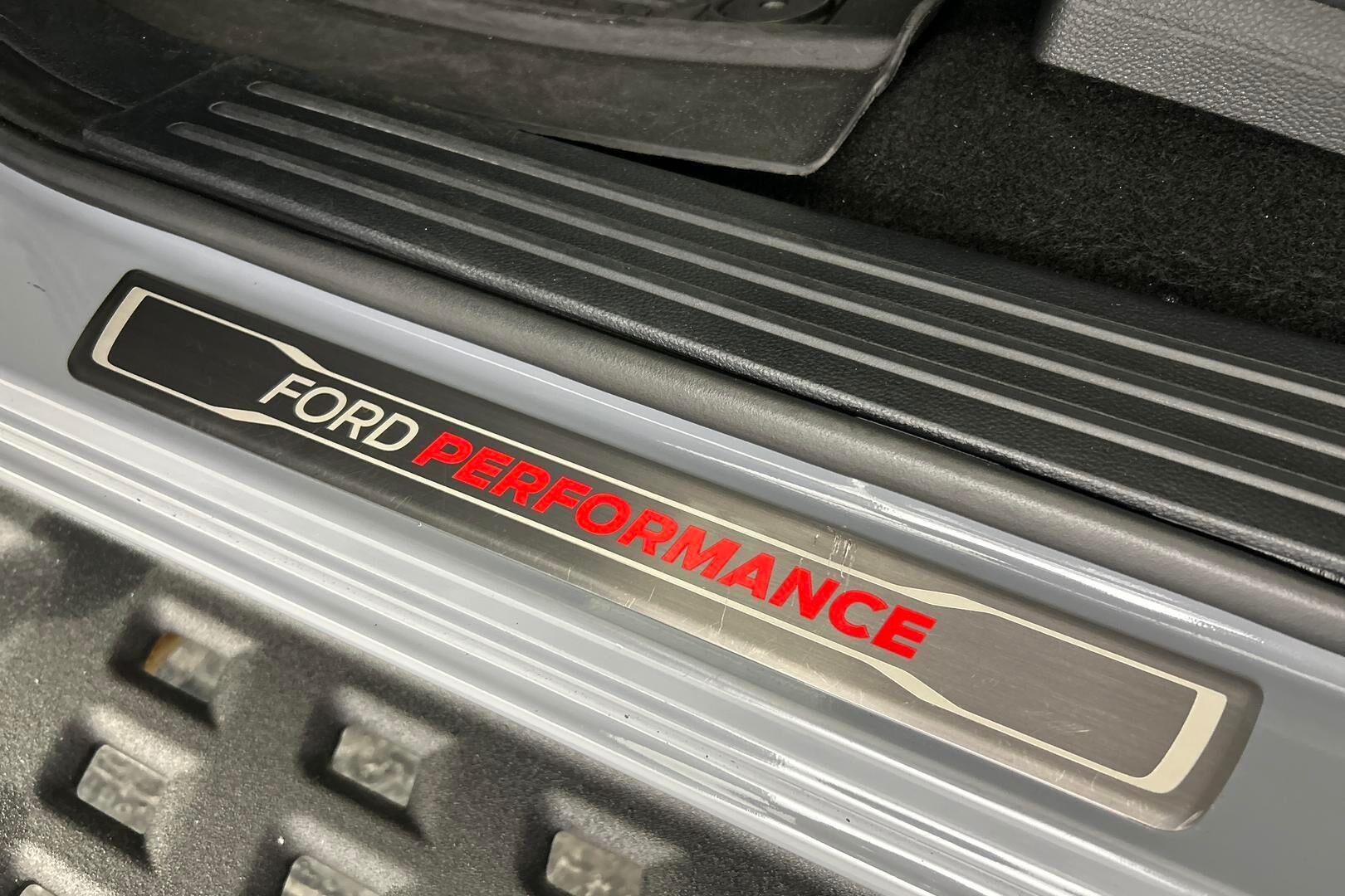 Ford Ranger iso kuva 31