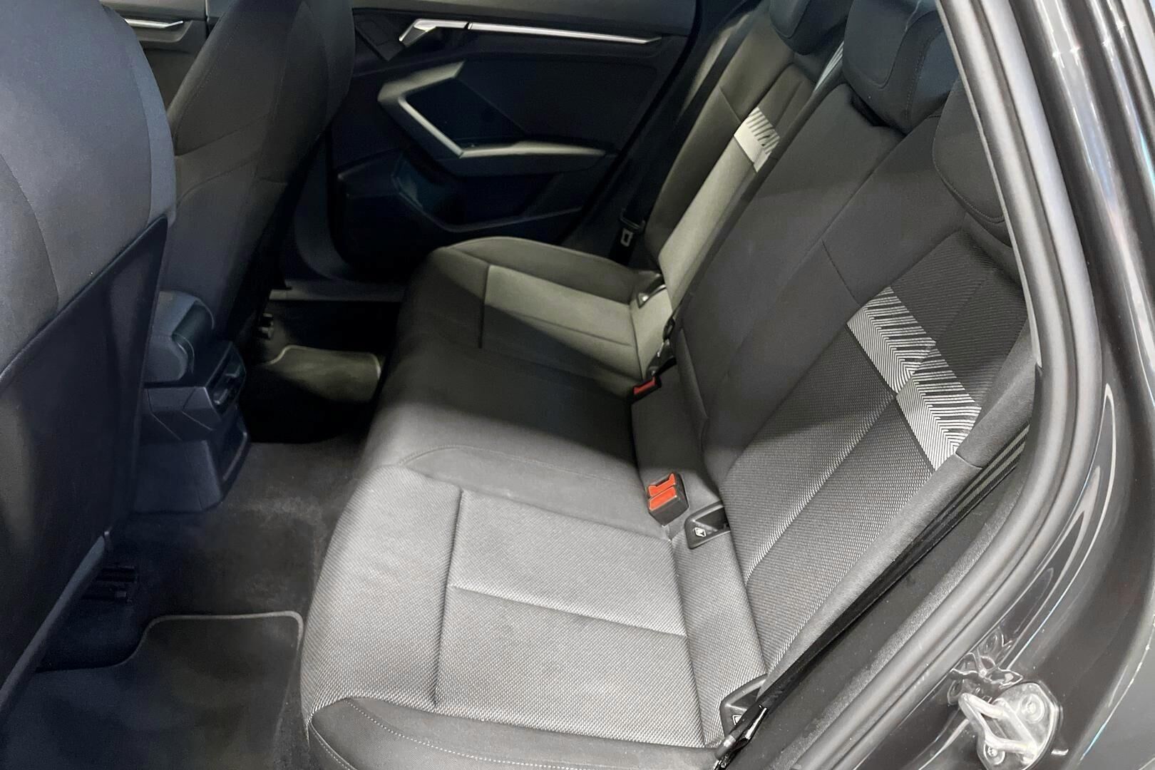 Audi A3 iso kuva 10