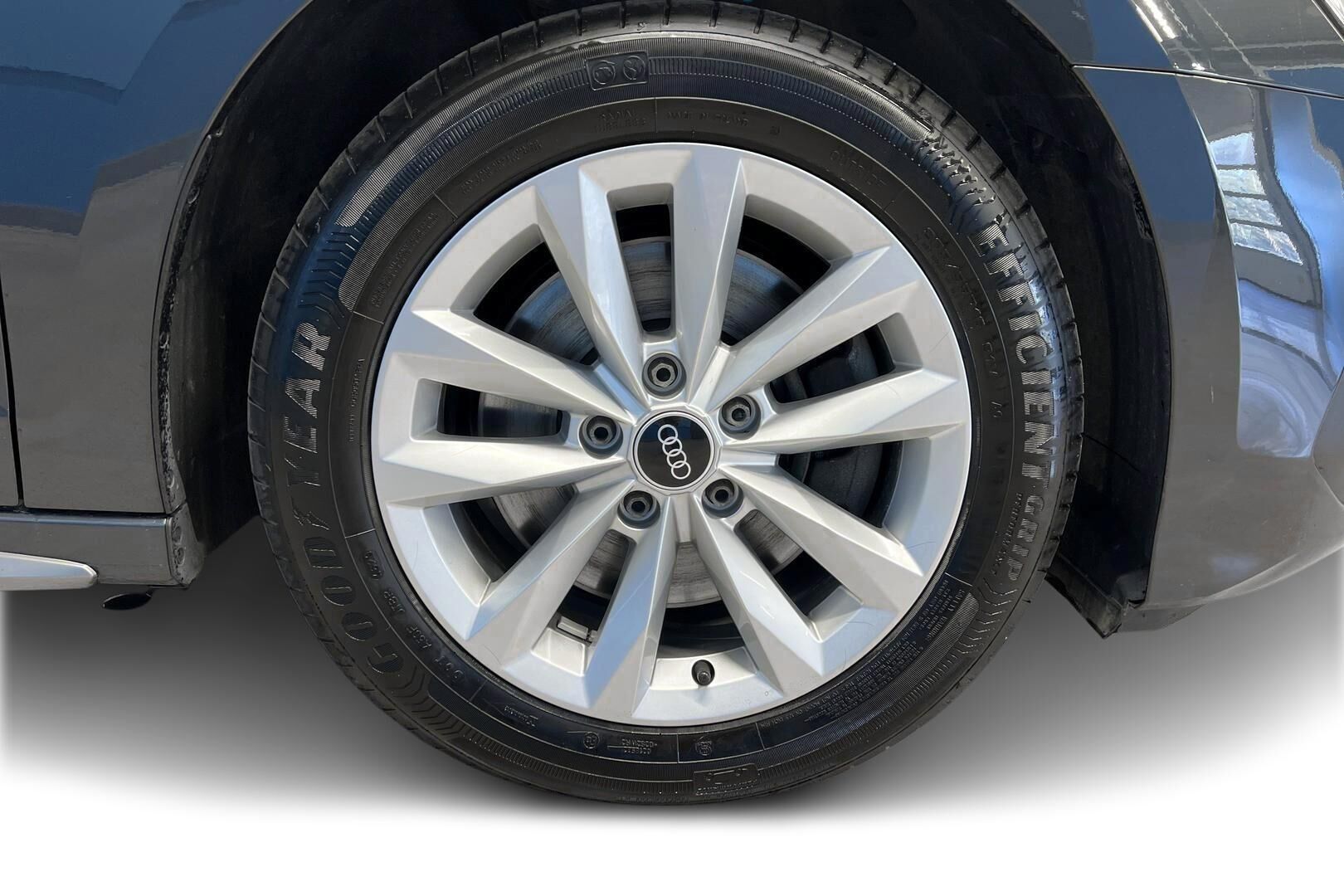 Audi A3 iso kuva 13