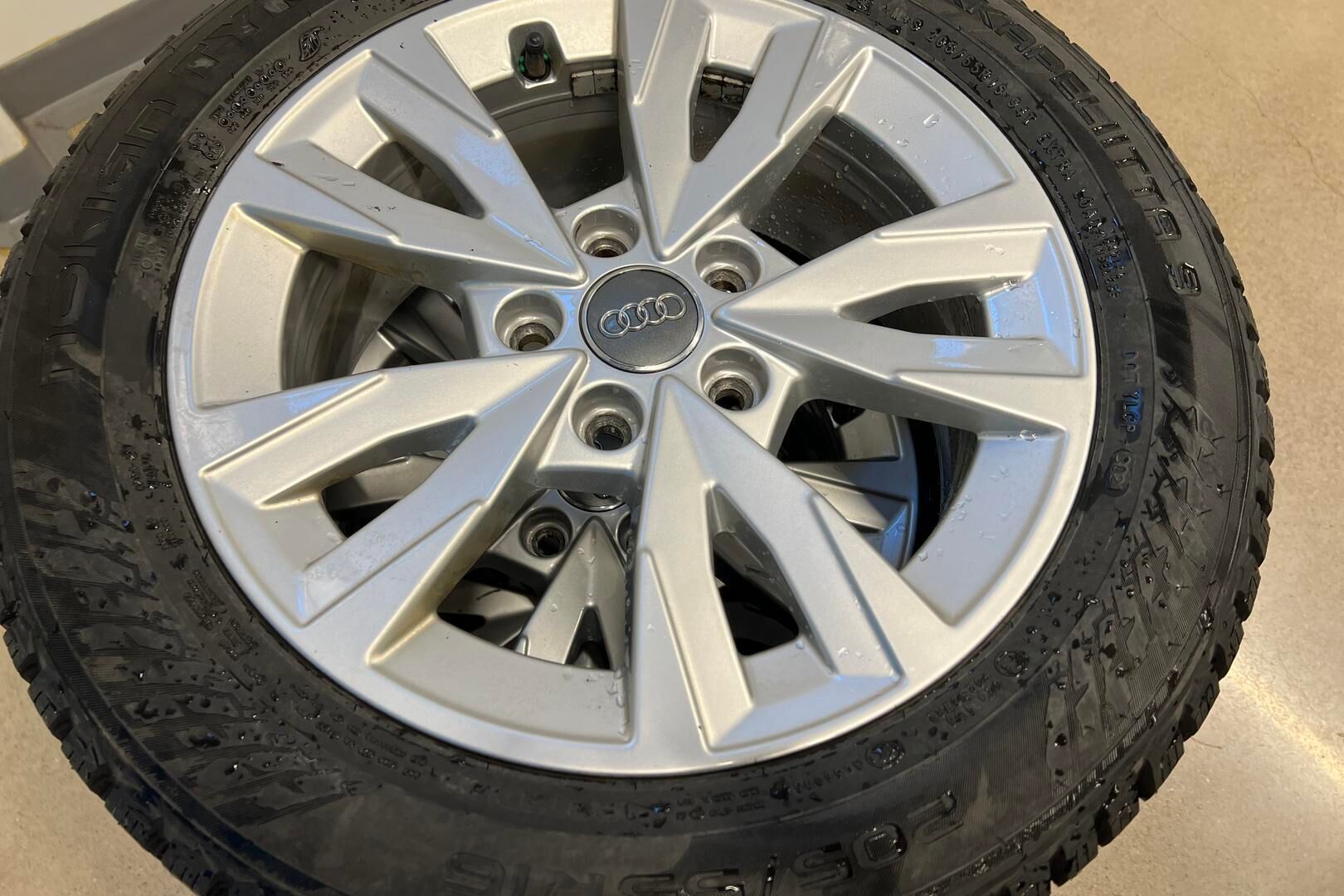 Audi A3 iso kuva 16