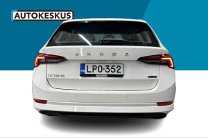 Skoda Octavia esikatselu 6