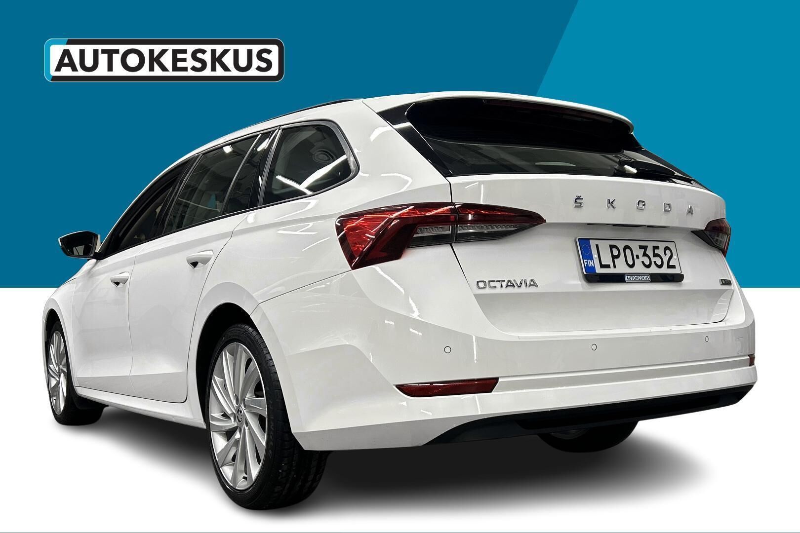 Skoda Octavia iso kuva 7