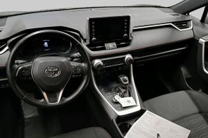 Toyota RAV4 Plug-in esikatselu 1