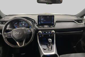 Toyota RAV4 Plug-in esikatselu 10