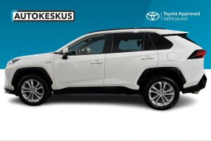 Toyota RAV4 Plug-in esikatselu 7