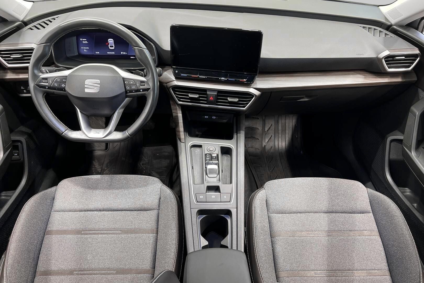Seat Leon Sportstourer iso kuva 10