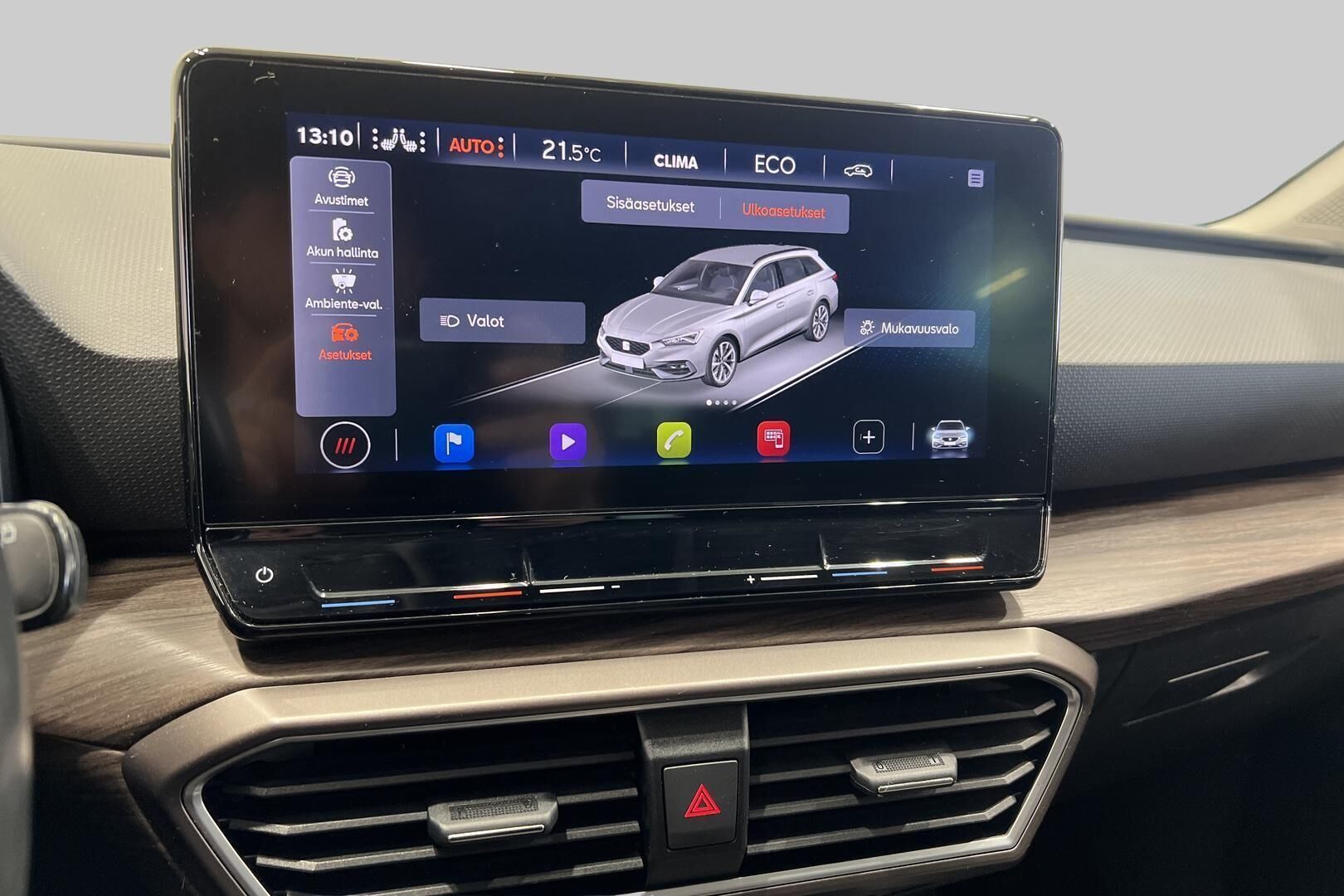 Seat Leon Sportstourer iso kuva 18