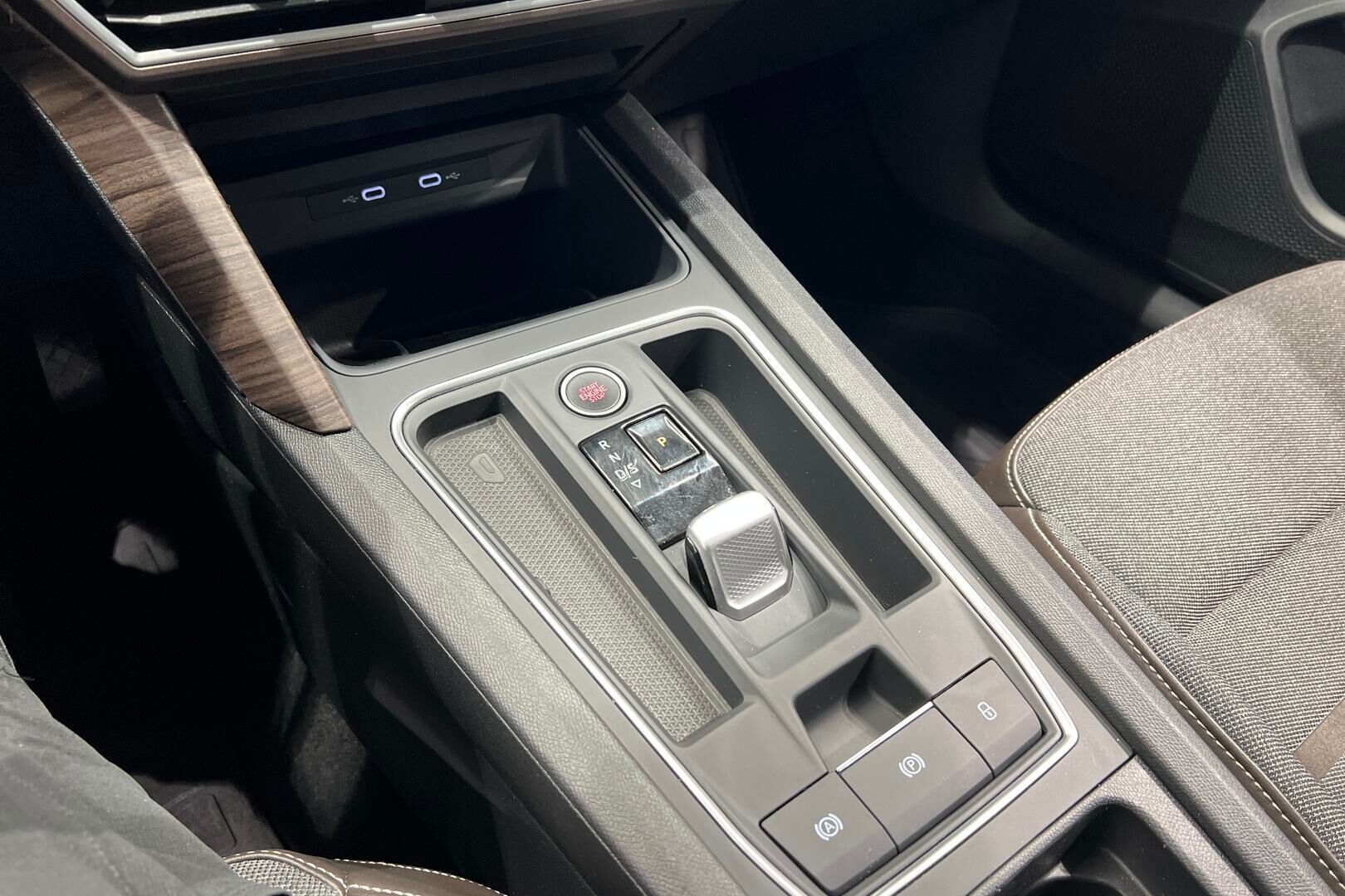 Seat Leon Sportstourer iso kuva 23