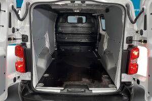 Toyota Proace esikatselu 10