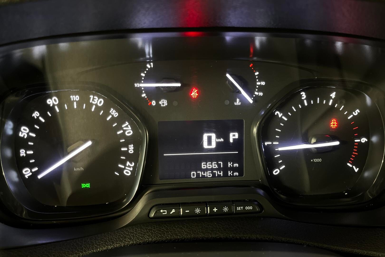 Toyota Proace iso kuva 13