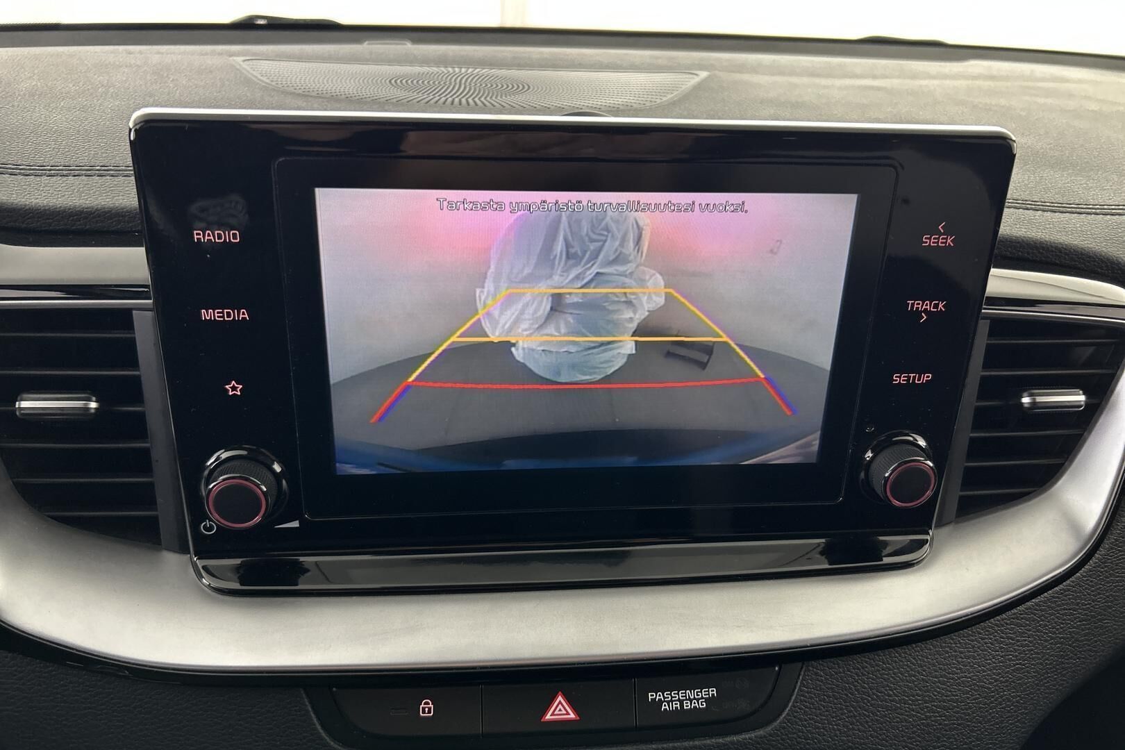Kia Ceed iso kuva 15