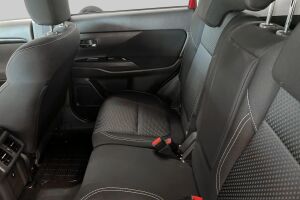 Mitsubishi Outlander PHEV esikatselu 10