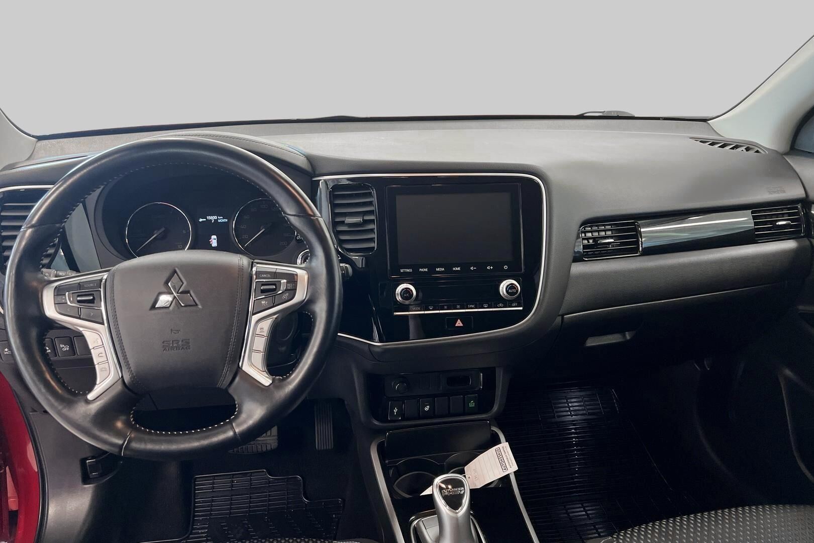 Mitsubishi Outlander PHEV iso kuva 11