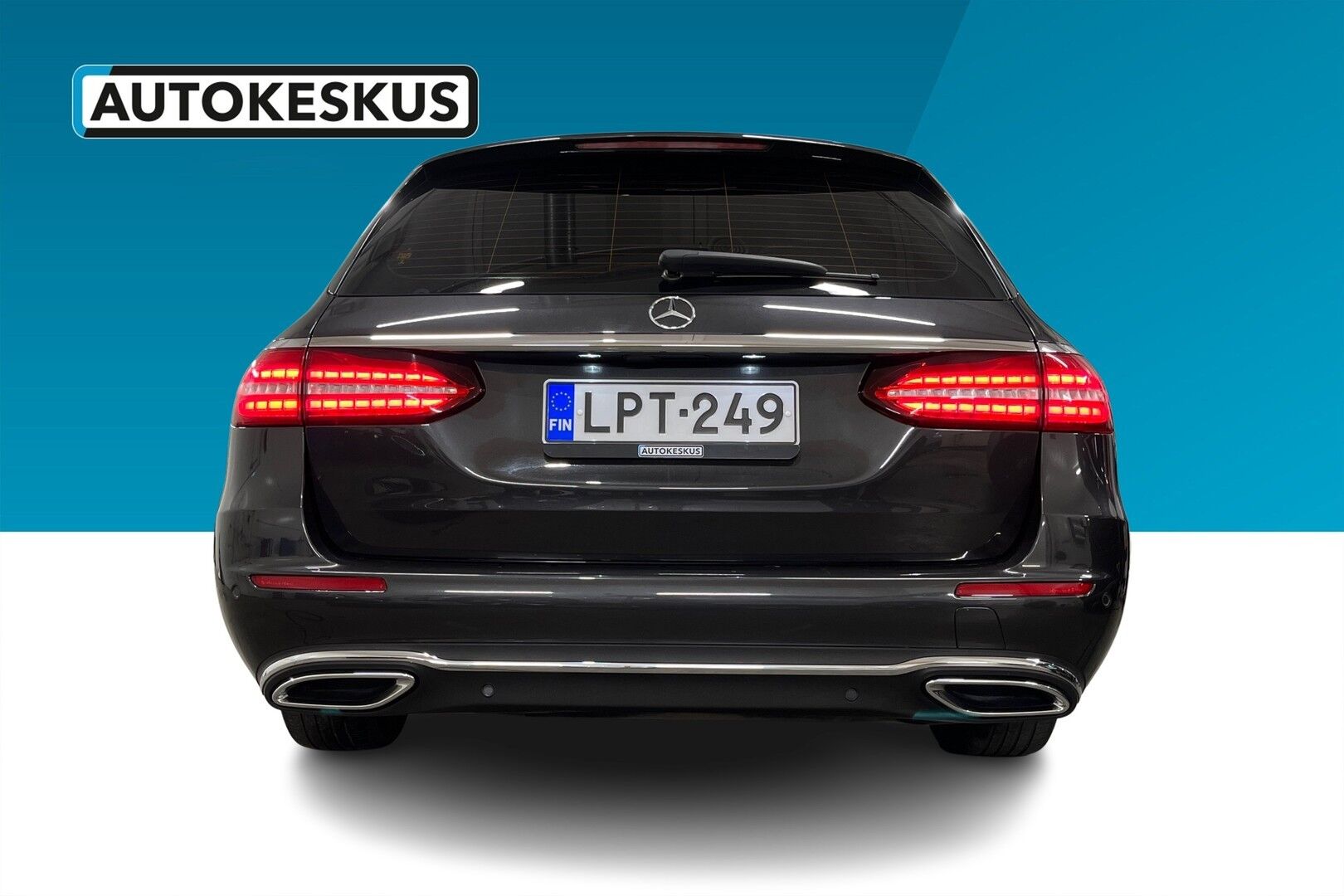 Mercedes-Benz E iso kuva 2