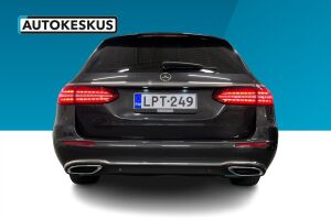 Mercedes-Benz E esikatselu 3