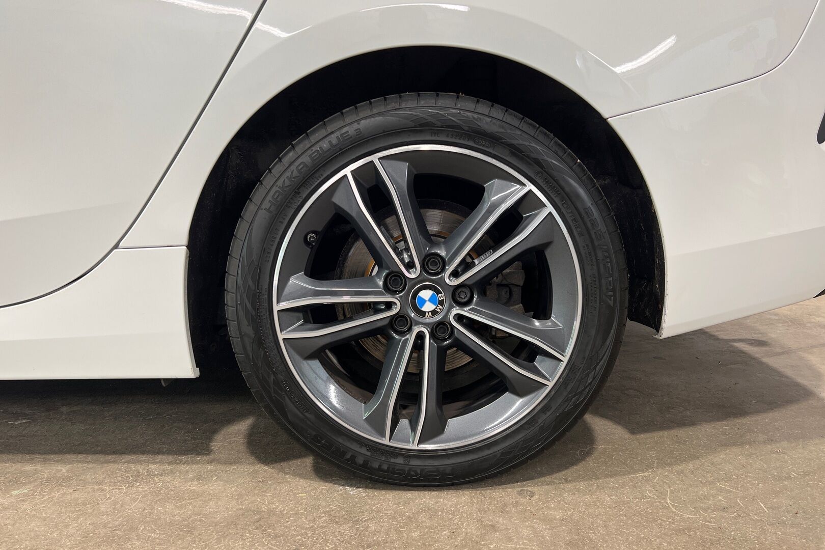 BMW 2-SARJA iso kuva 10