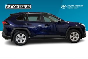 Toyota RAV4 esikatselu 3