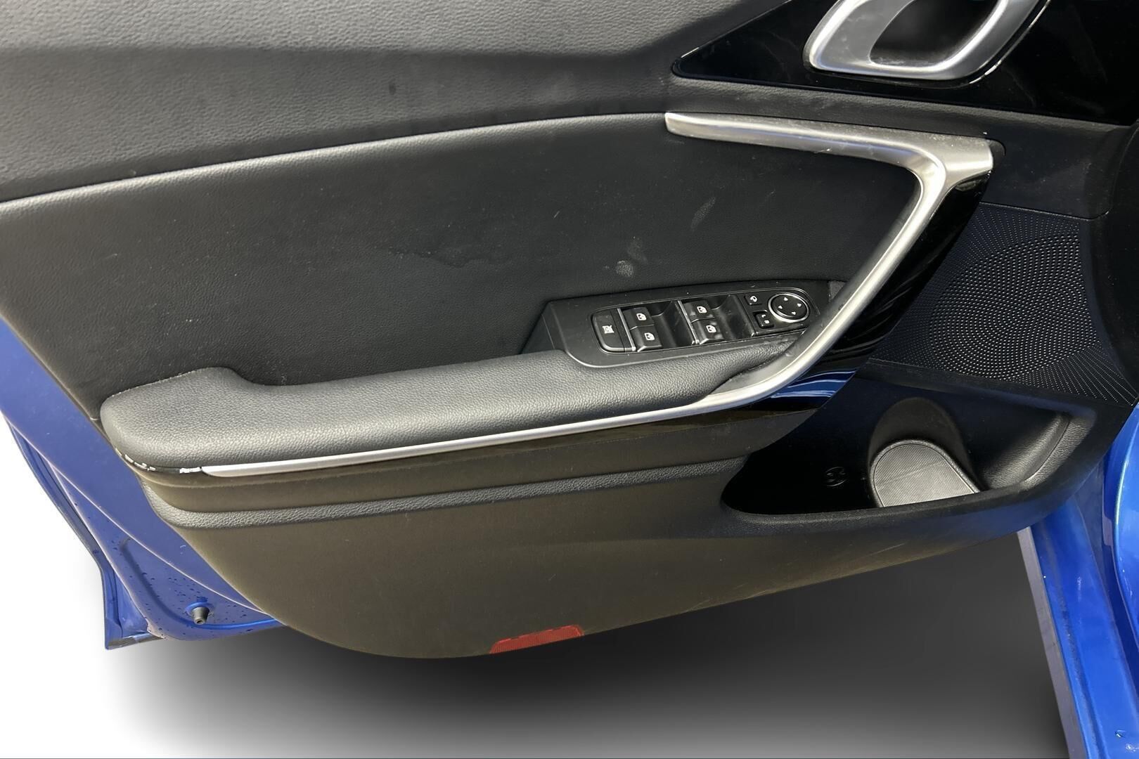Kia Ceed iso kuva 14