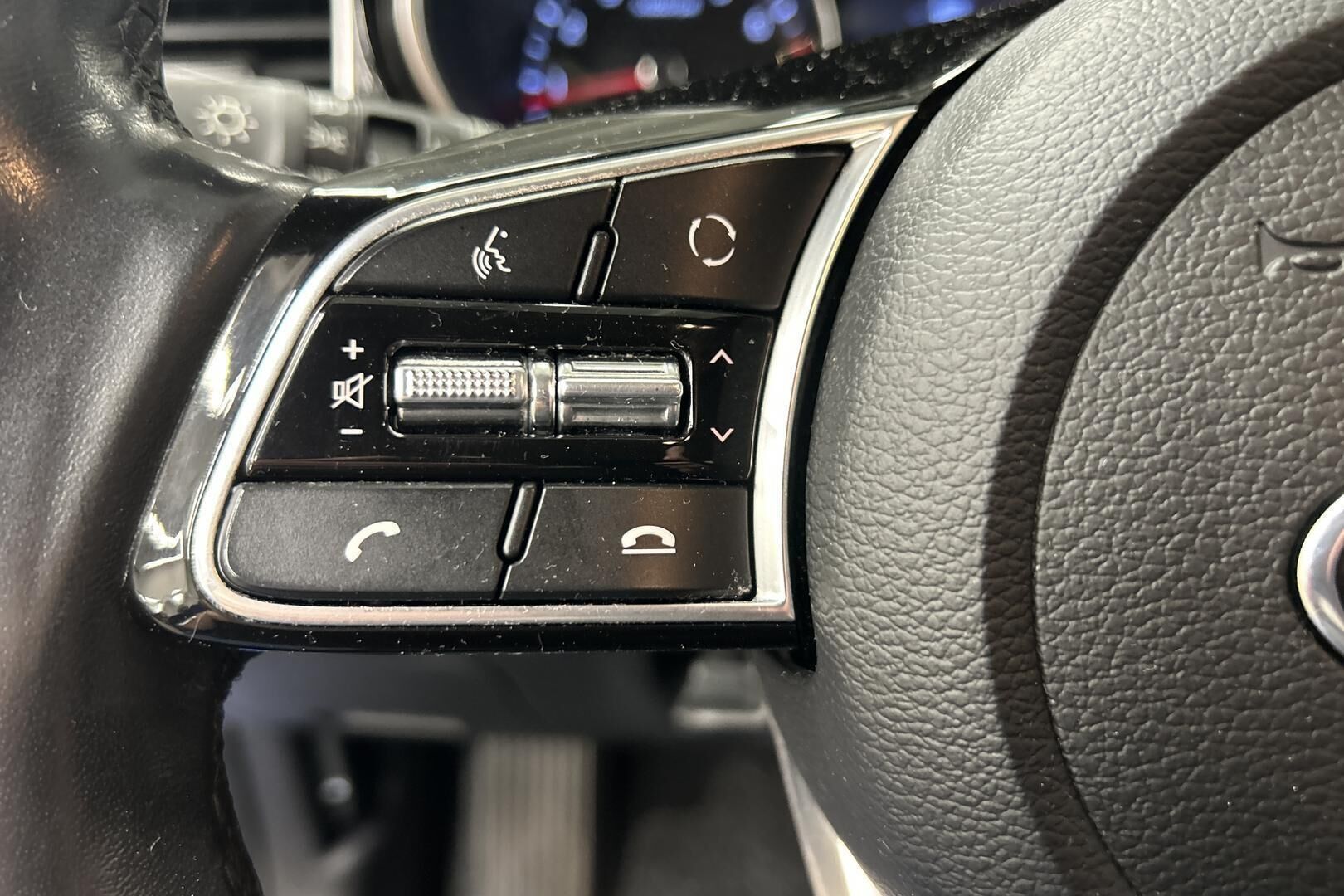 Kia Ceed iso kuva 16