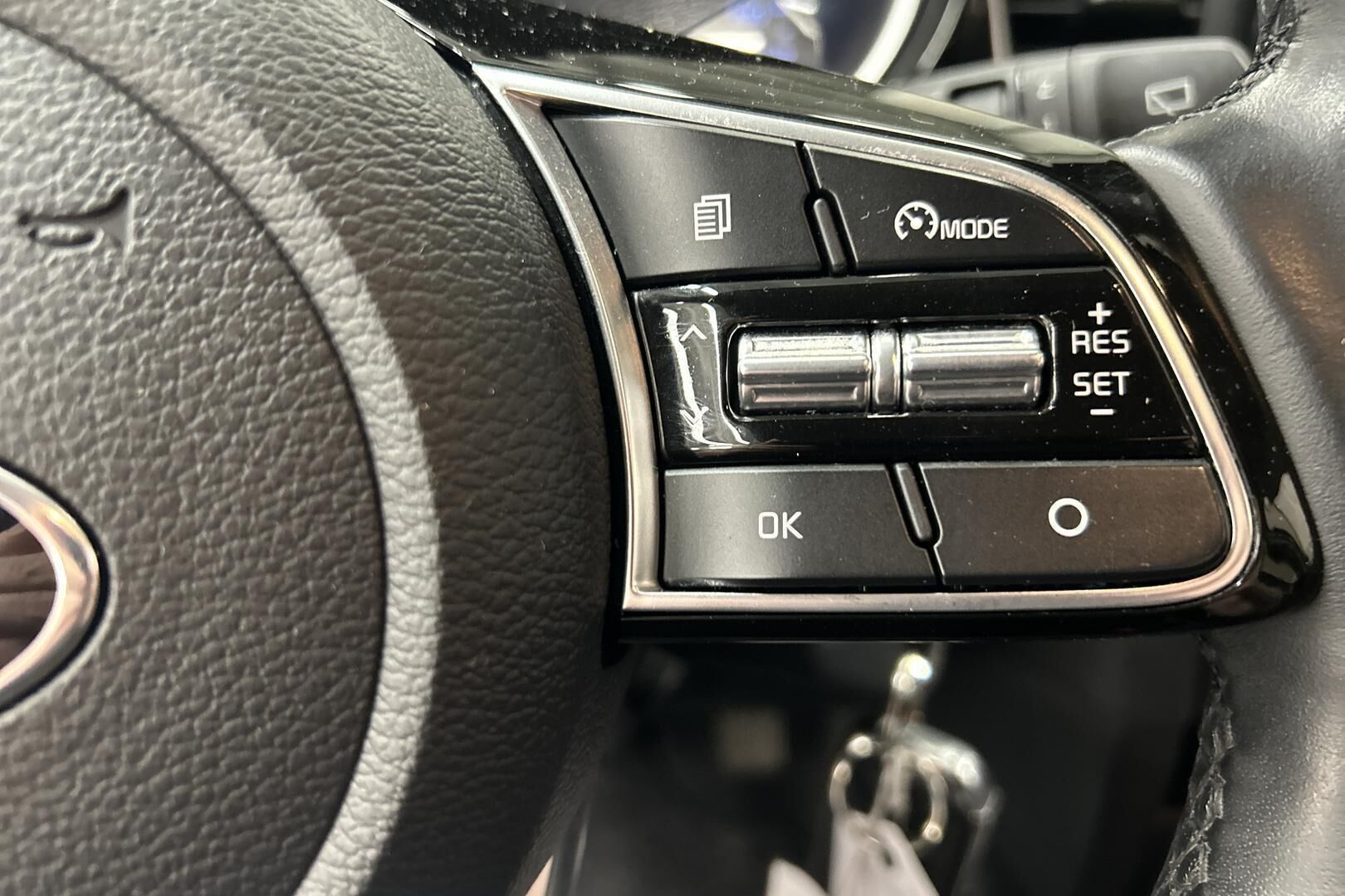Kia Ceed iso kuva 17