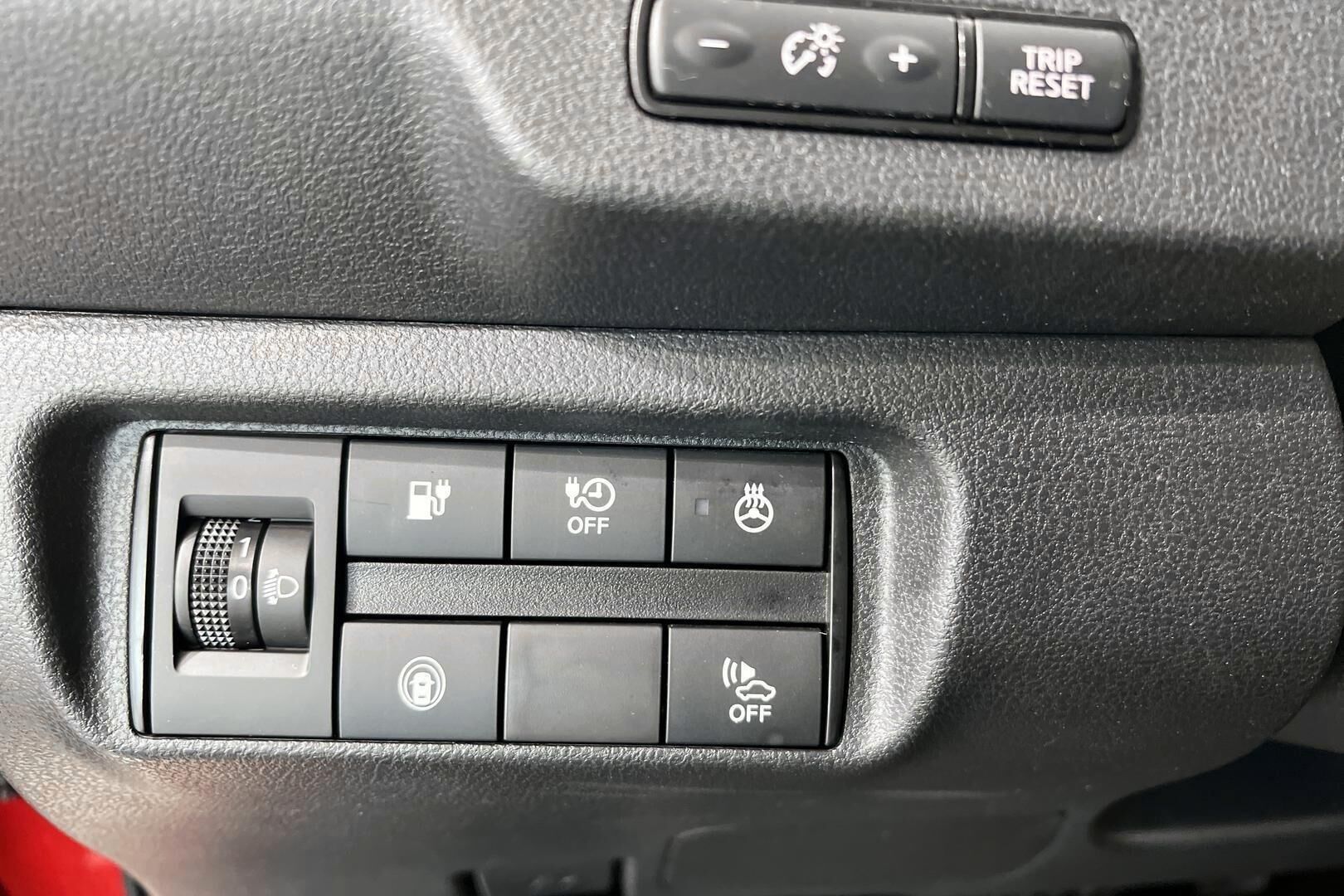 Nissan Leaf iso kuva 14