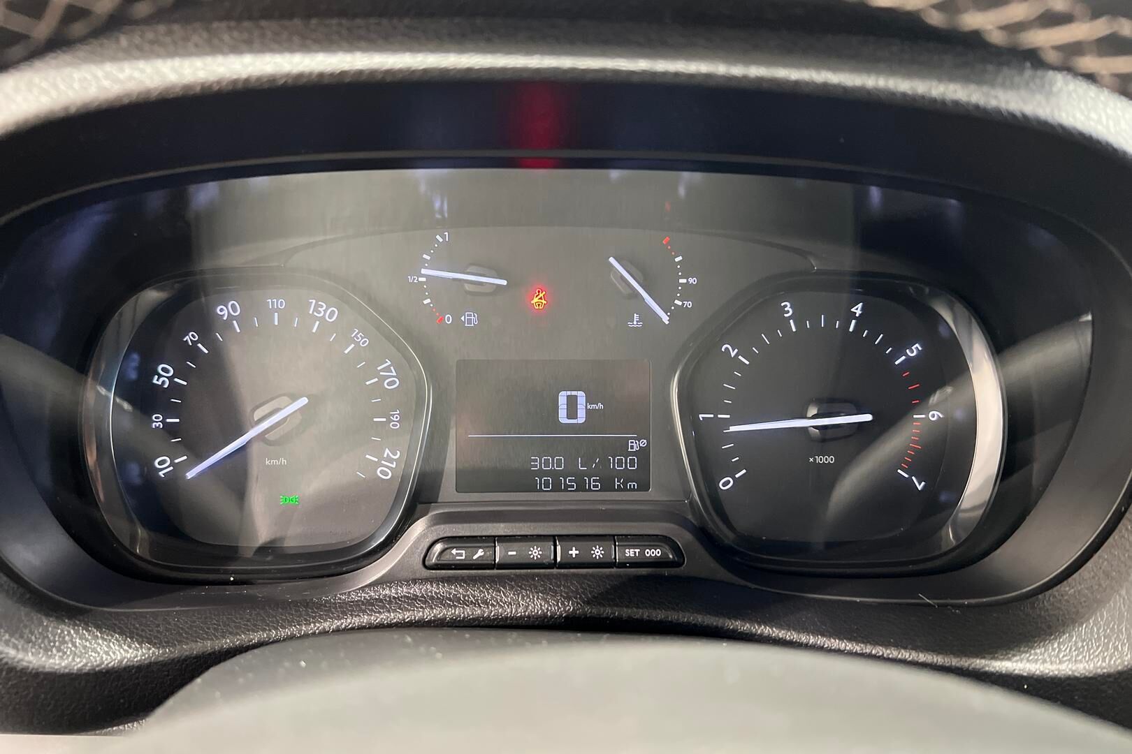 Opel Vivaro iso kuva 11