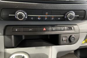 Opel Vivaro esikatselu 13