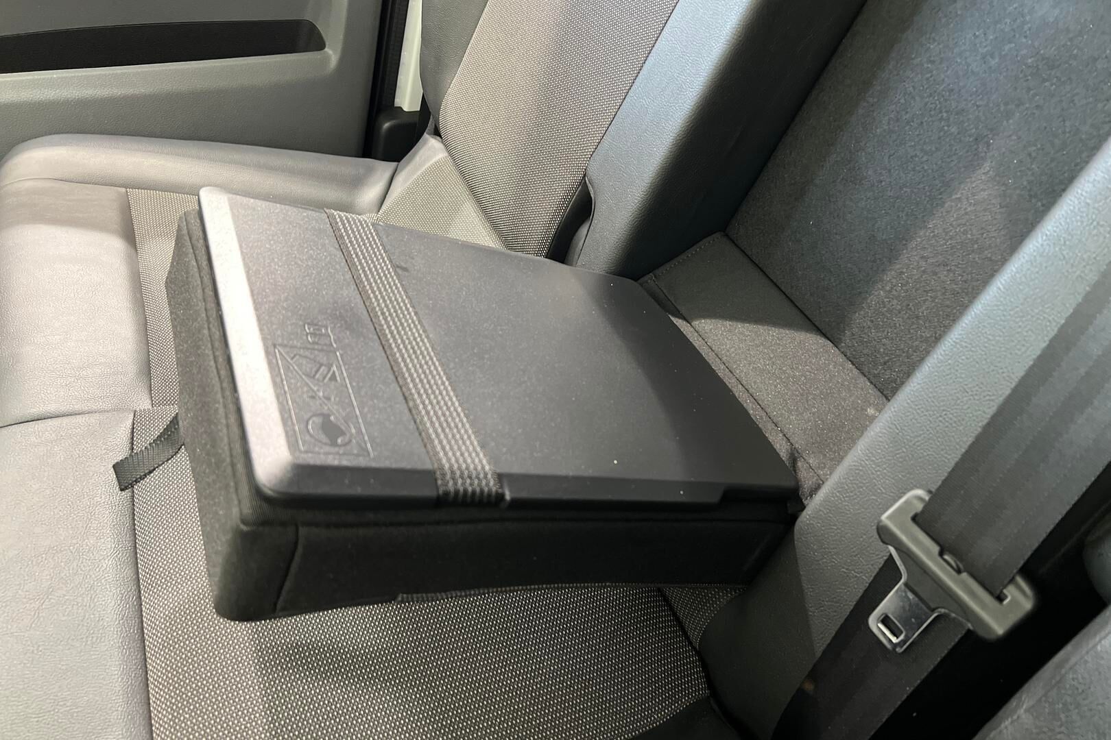 Opel Vivaro iso kuva 29