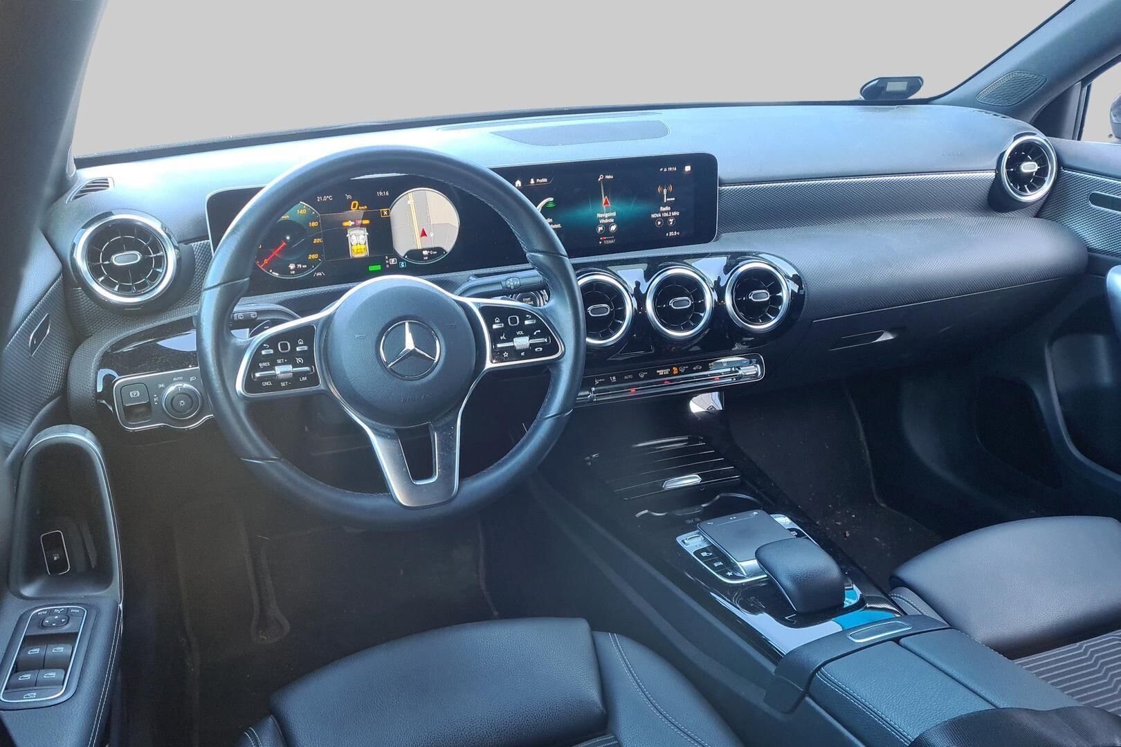 Mercedes-Benz A iso kuva 1
