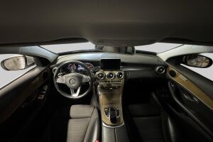 Mercedes-Benz C esikatselu 11