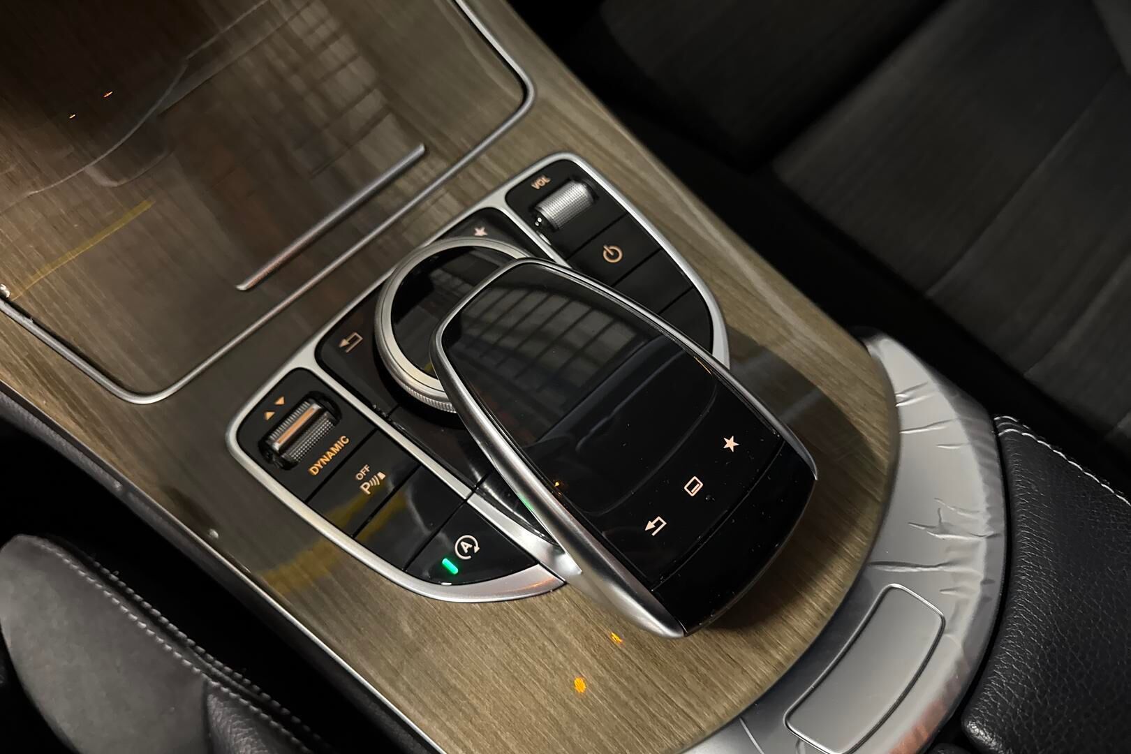 Mercedes-Benz C iso kuva 22