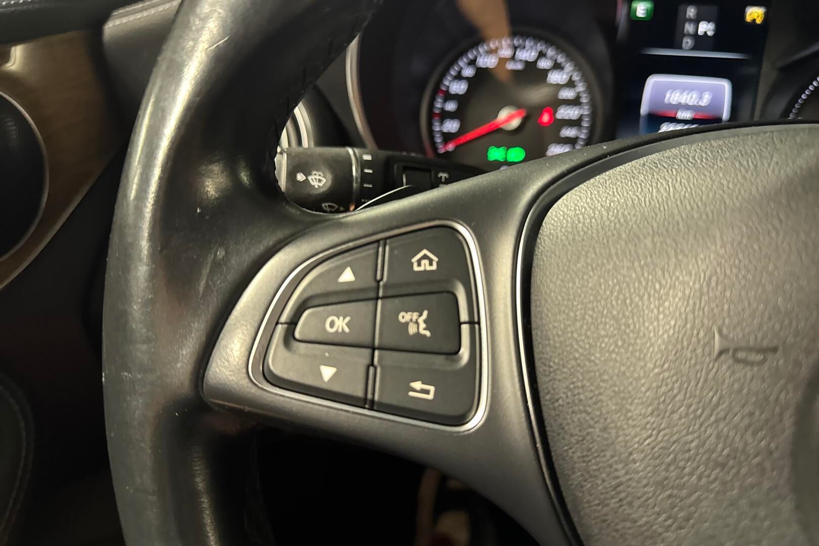 Mercedes-Benz C iso kuva 25