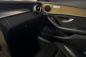 Mercedes-Benz C esikatselu 27