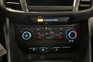 Ford Transit Connect esikatselu 23