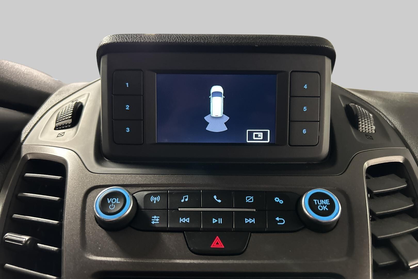 Ford Transit Connect iso kuva 26