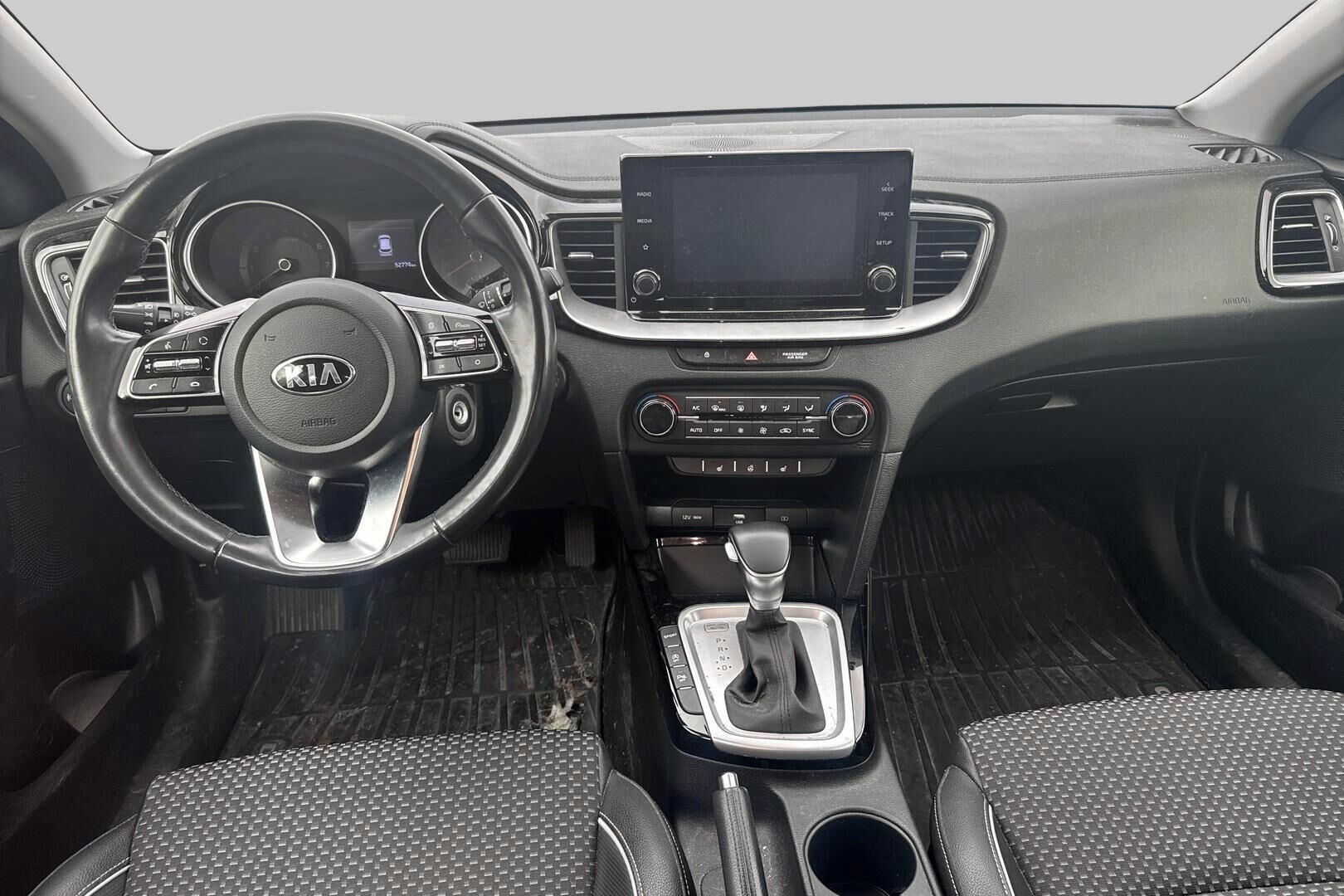 Kia Ceed iso kuva 1