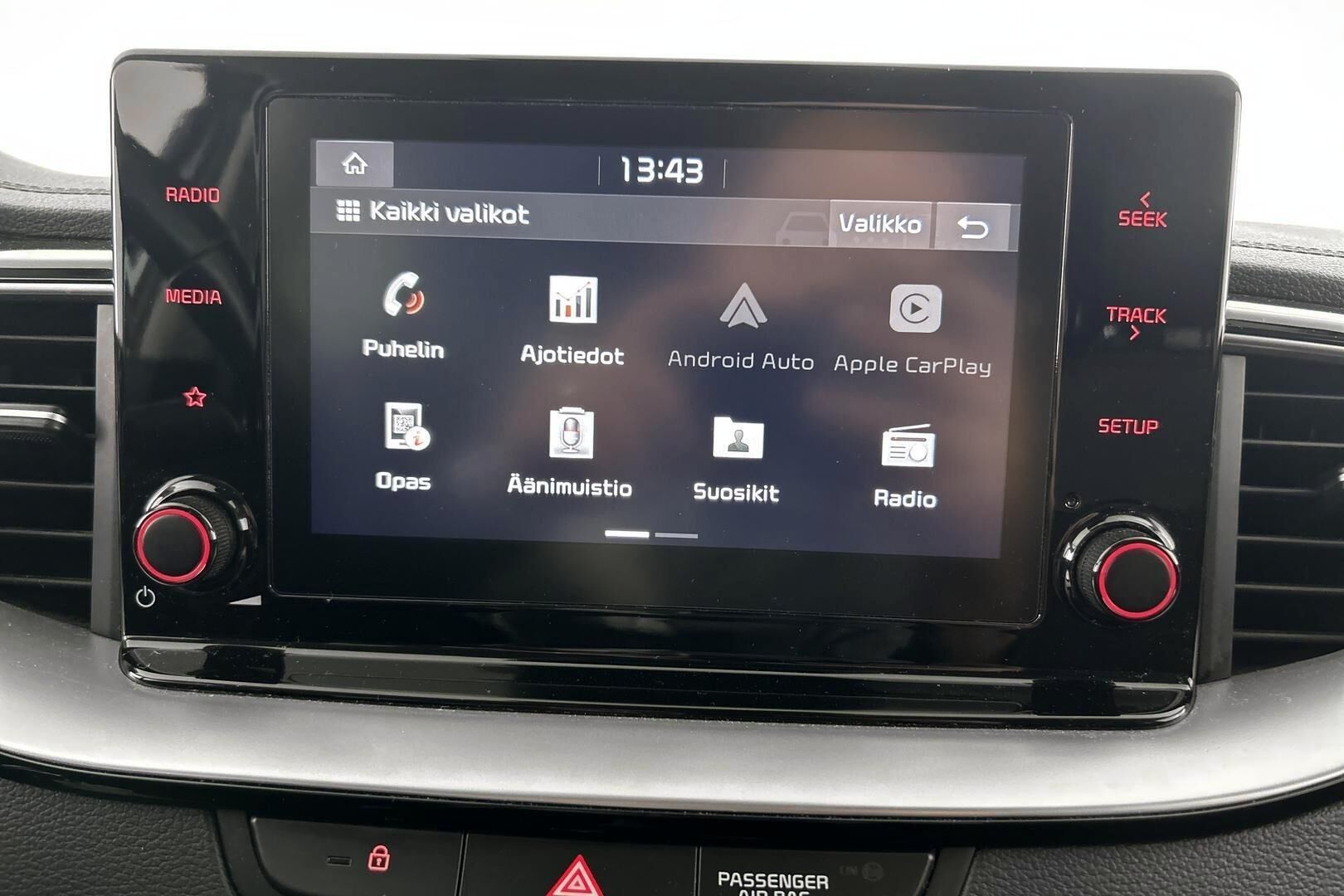 Kia Ceed iso kuva 21
