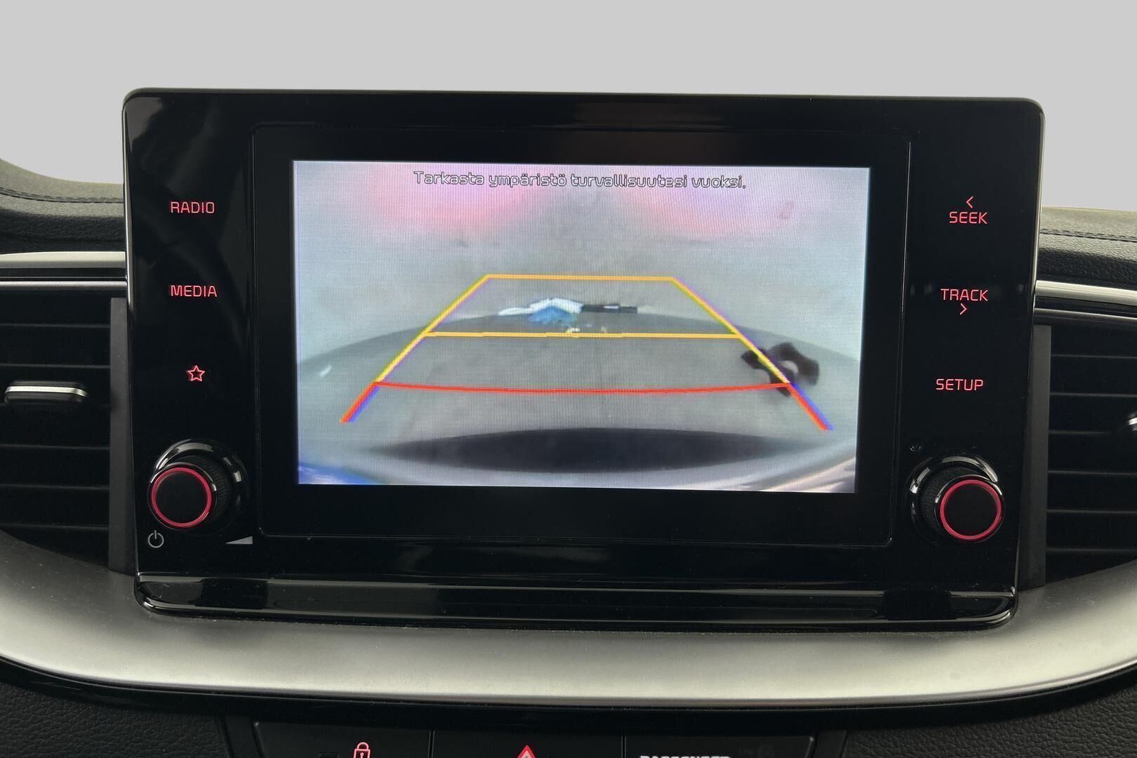 Kia Ceed iso kuva 22