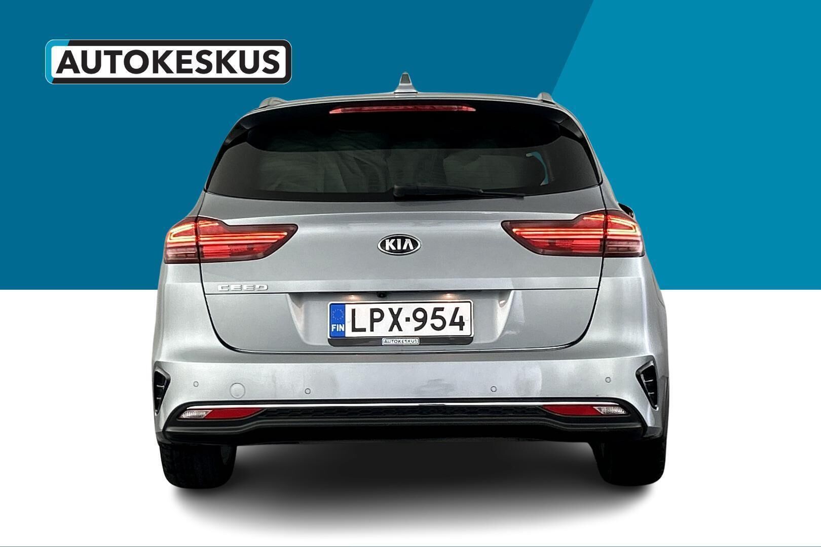 Kia Ceed iso kuva 5