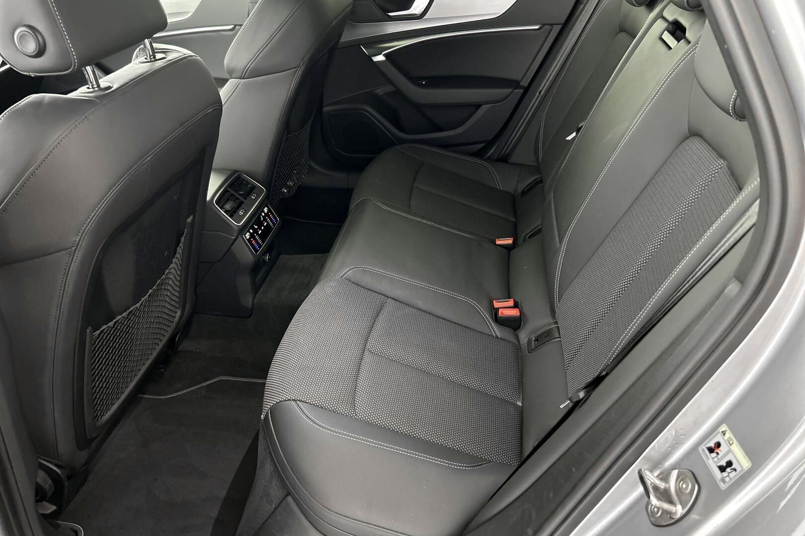 Audi A6 iso kuva 10