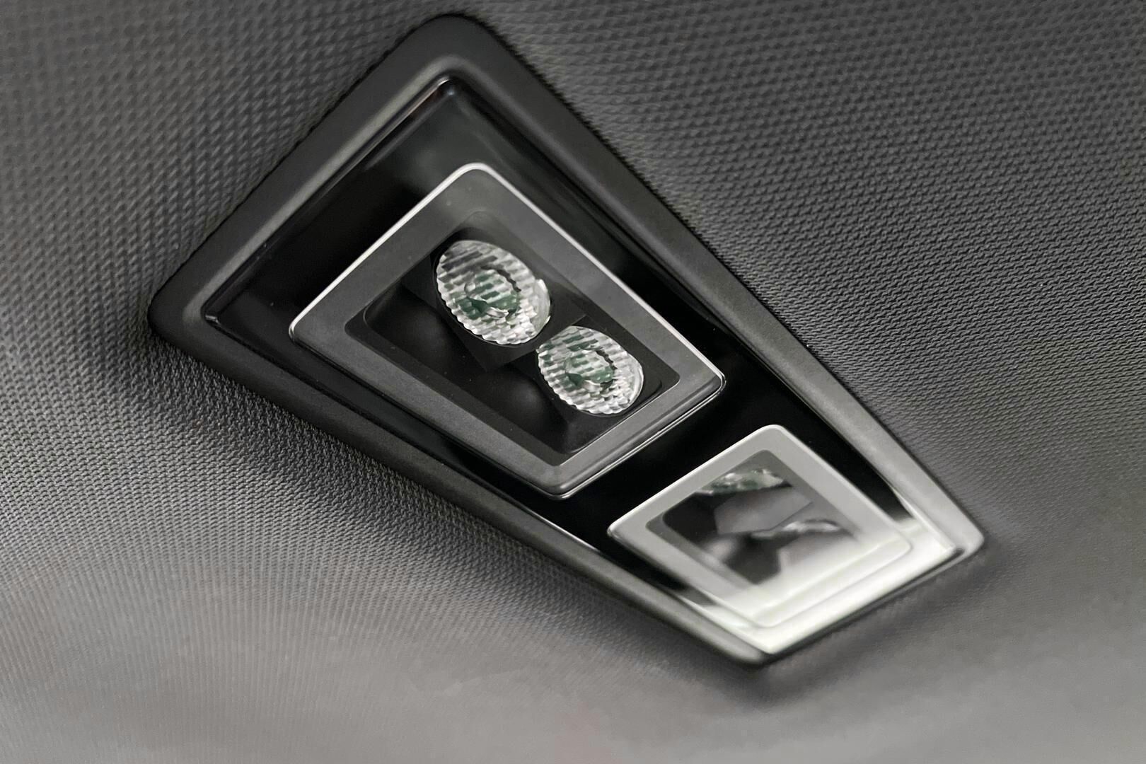 Volkswagen ID.4 iso kuva 32